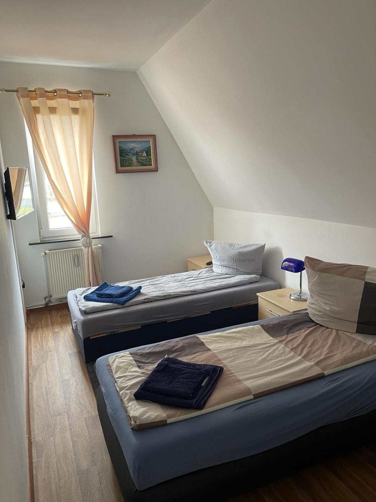 Lekoma Pension Niedergorsdorf Екстер'єр фото